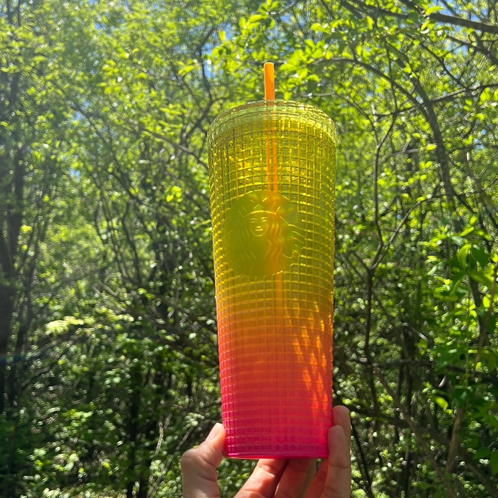 NEW Starbucks 2022 !Lemon Yellow Pink Gradient Ombre Grid Venti Tumbler